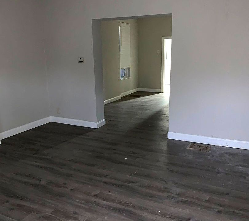 1st image of 3114 Mount Pleasant St #1F
