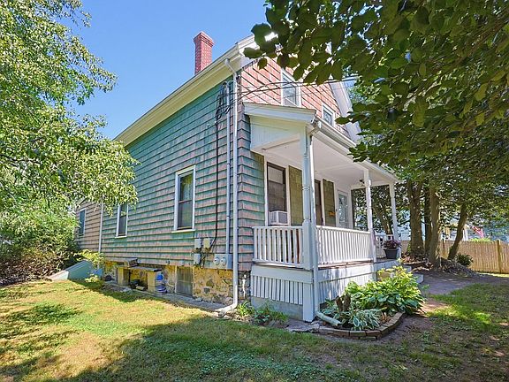 3rd image of 35 Wilson St