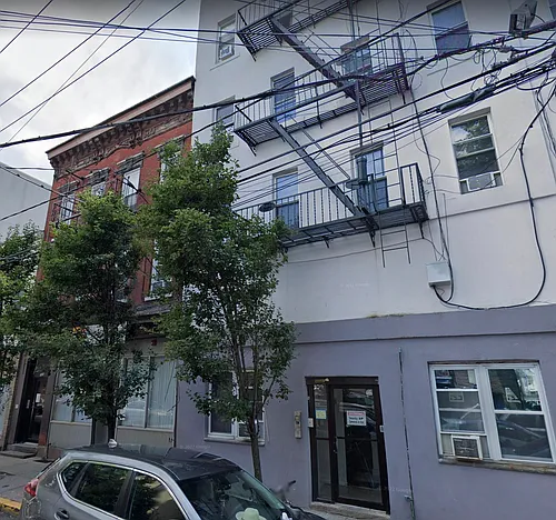 325 37th St #4 Photo 1