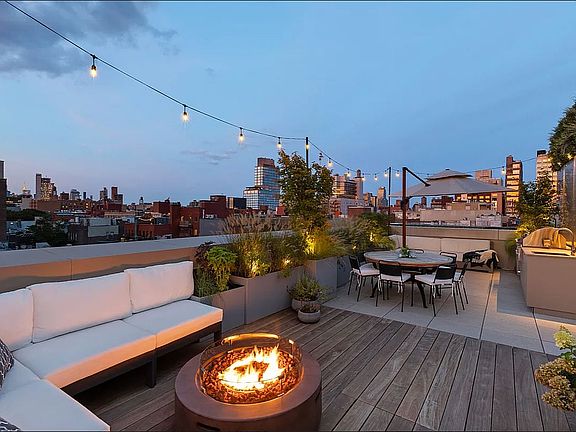 2nd image of 75 Kenmare St Unit Phc