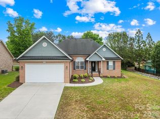 328 River Birch Cir, Mooresville, NC 28115
