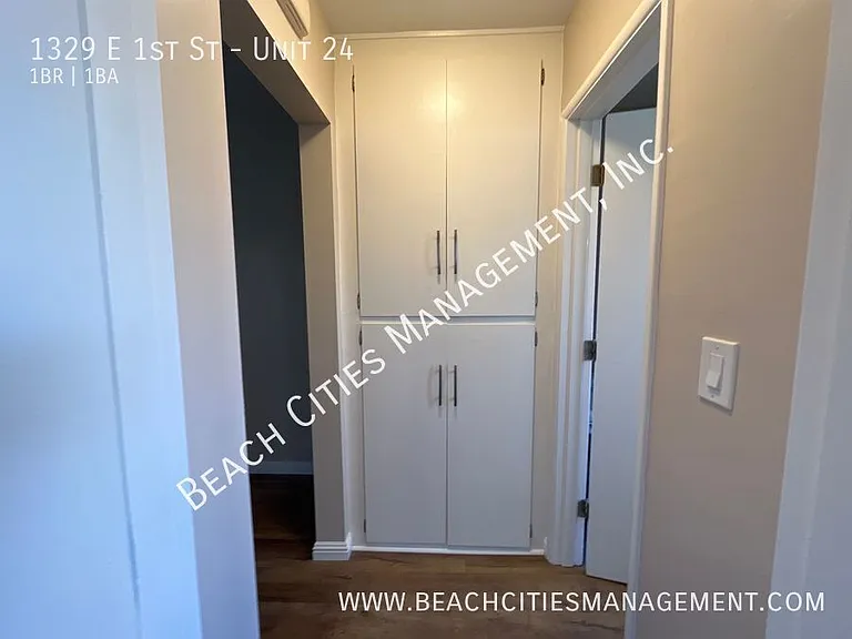 1329 E 1st St #24 — Photo 15