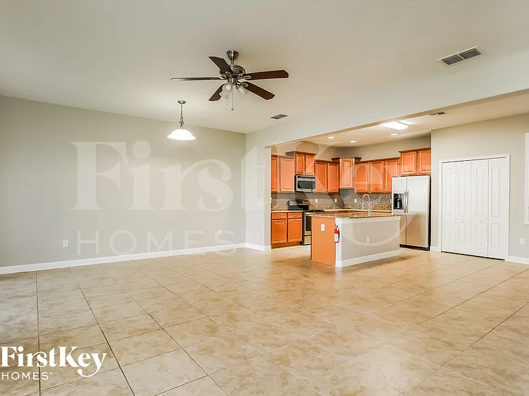 3542 Cortland Dr — Photo 3