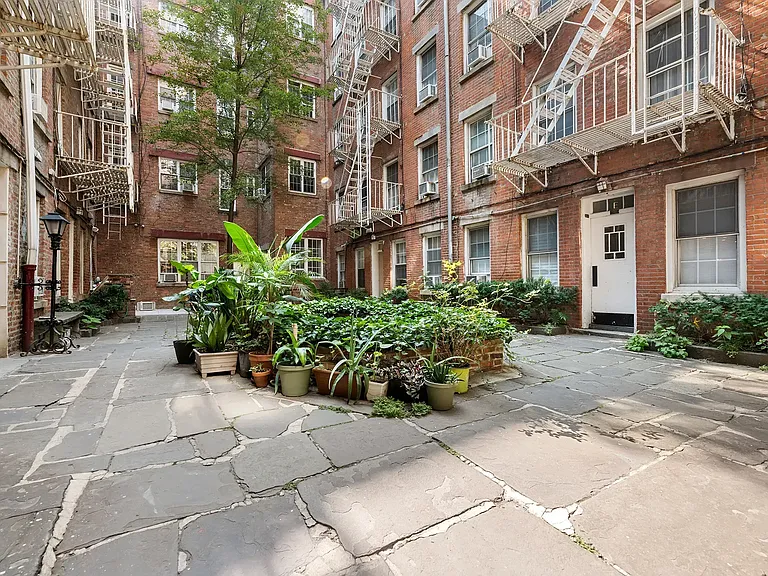 224 Sullivan St #B34 — Photo 4