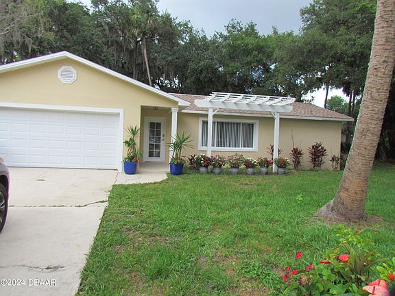 2nd image of 114 Camino Cir