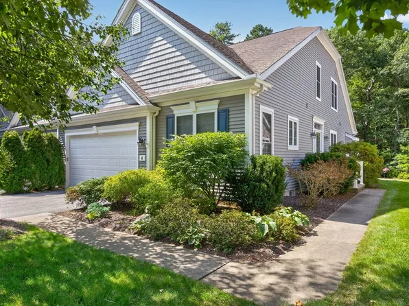 6 Autumn Gln, Plymouth, MA 02360