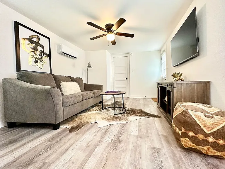 206B Cherry St — Photo 2
