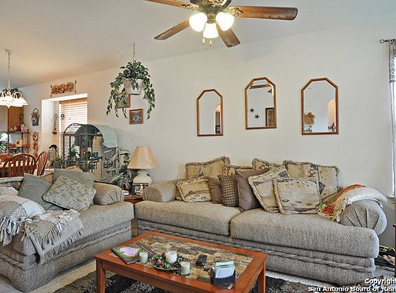 3rd image of 4028 Desert Cir