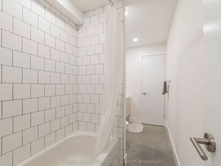 49 Chippewa Ave #LOWER — Photo 10