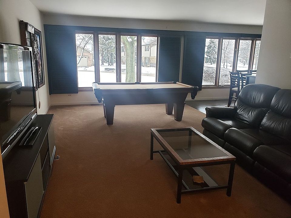 1st image of 87 Castle Rock Ln