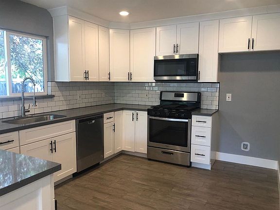 5th image of 7414 Carella Dr