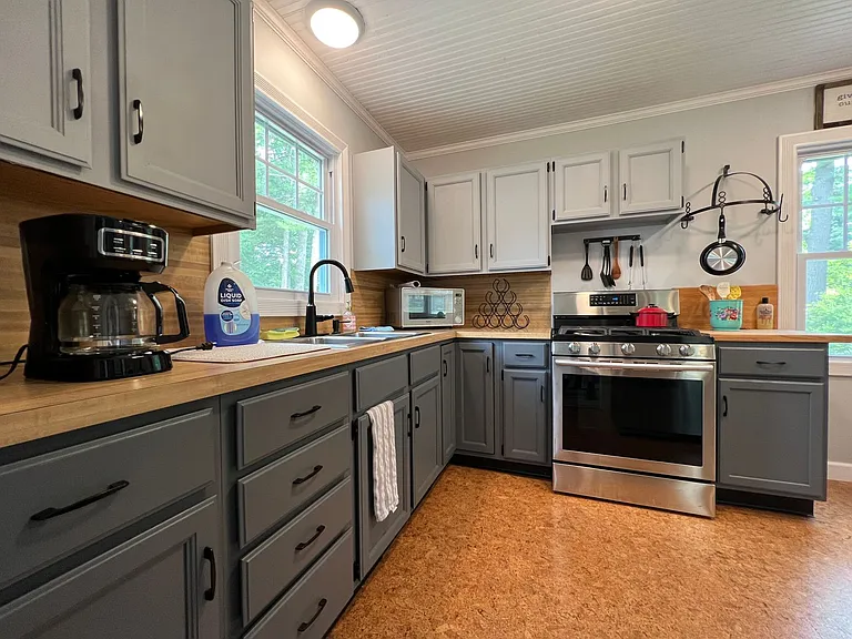 548 Cromwell Dr — Photo 6