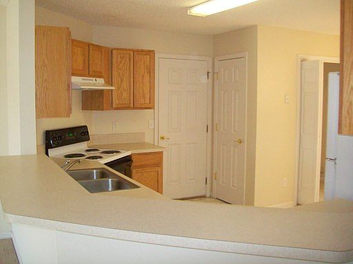 3rd image of 11531 Otters Den Ct E
