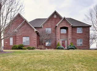 6194 S Hunters Run, Pendleton, IN 46064