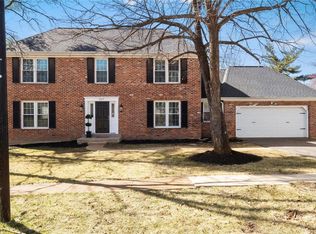 267 Stablestone Dr, Chesterfield, MO 63017