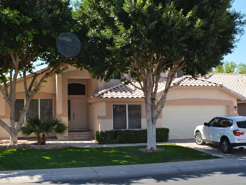 1st image of 882 N Sicily Dr