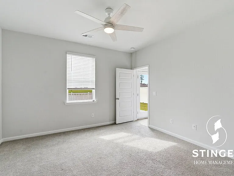 548 Hideaway St — Photo 24