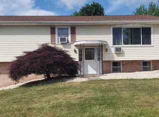 60 Evans St, Shavertown, PA 18708