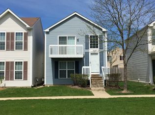 1609 Victoria Park Cir, Aurora, IL 60504