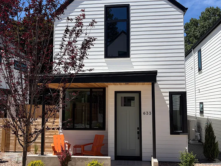 635 NE Marshall Ave — Photo 2