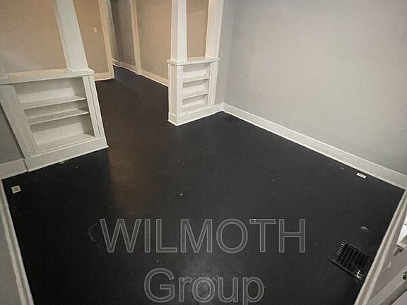 4th image of 850 N Dearborn St #1
