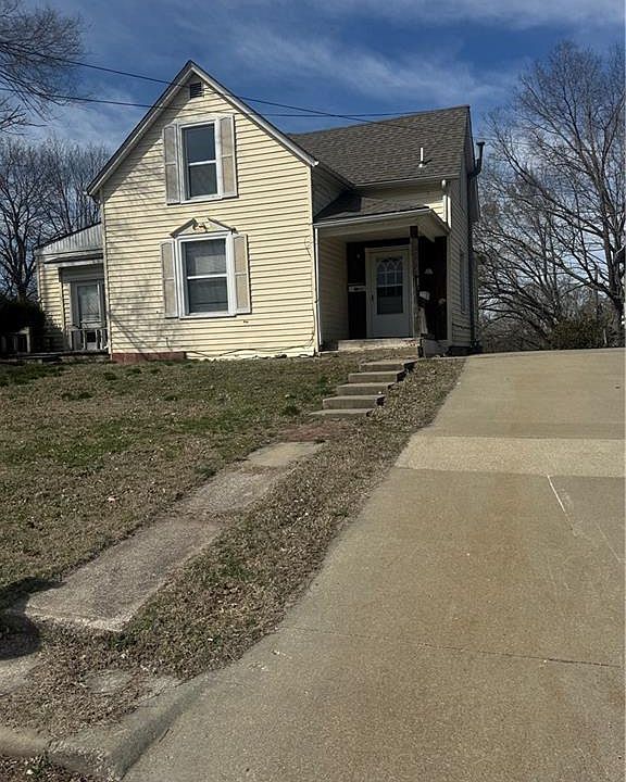 1st image of 946 Sherman Ave