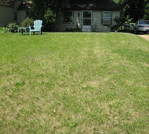 Large buidable front yard