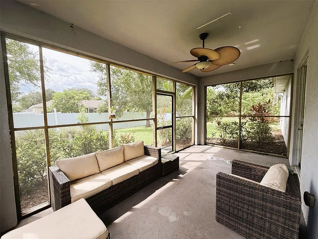 3 bed, 2.0 bath, 1600 sqft, $1,750 — Photo 4