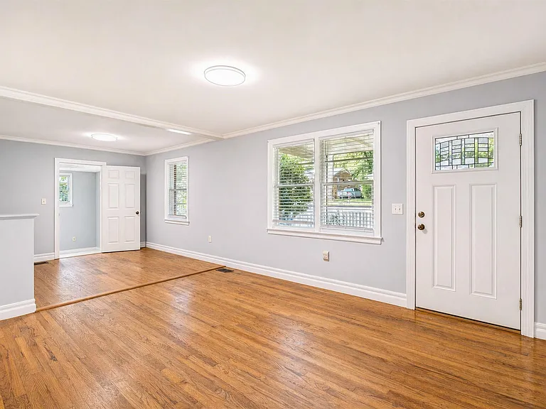 2107 Long Shadow Ln — Photo 13