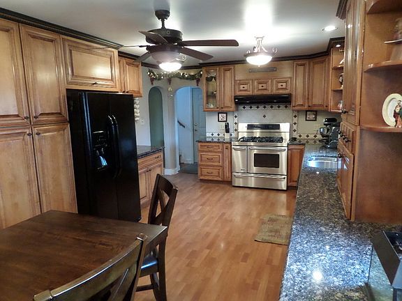 5th image of 4747 N Newcastle Ave