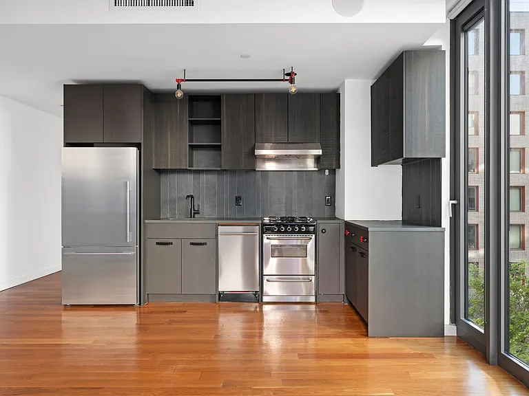 54 Noll St #450 — Photo 3