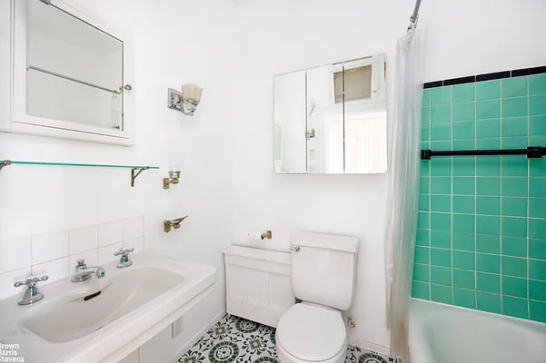 Rented by Brown Harris Stevens | media 22