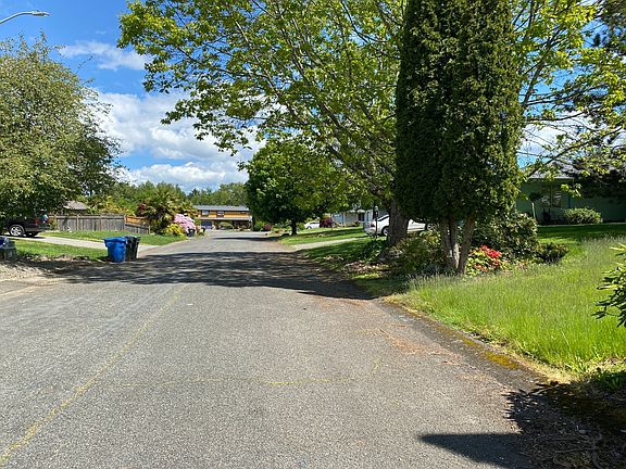 4th image of 119 116th St E