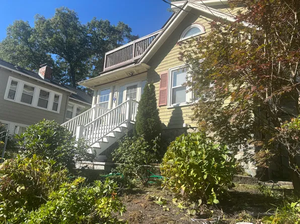 419 Lowell Ave, Newton, MA 02460