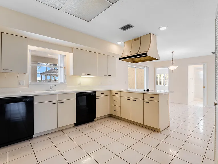 9531 Bay Vista Estates Blvd — Photo 8