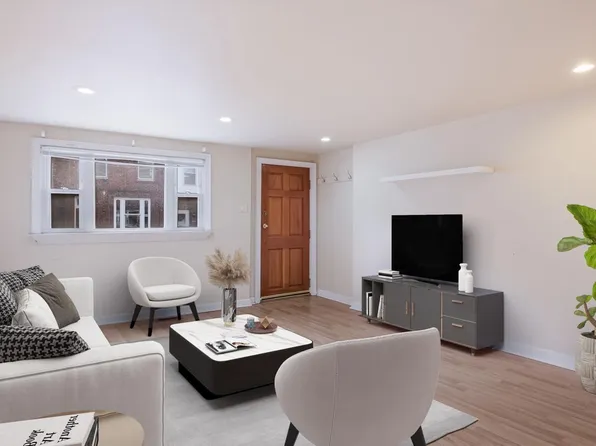 731 Carpenter St, Philadelphia, PA 19147