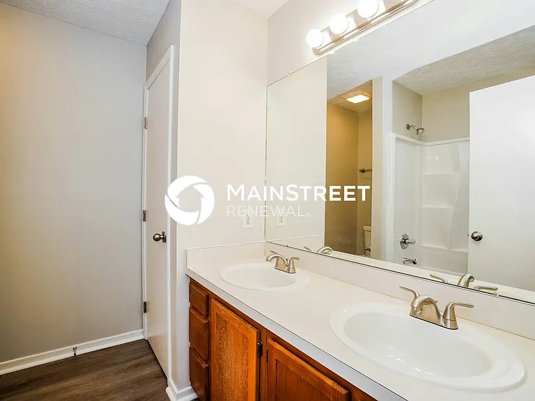 Main Bathroom