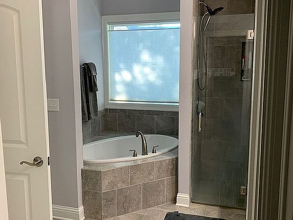 3rd image of 25463 Dogwood Way