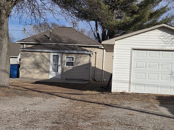 2nd image of 1608 H Ave