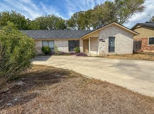 607 Frostwood Dr, New Braunfels, TX 78130