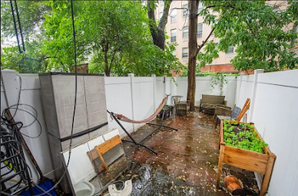 Rented by Compass | media 7