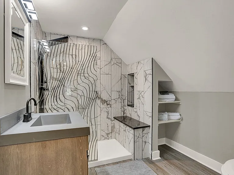 1117 E Naomi St — Photo 19