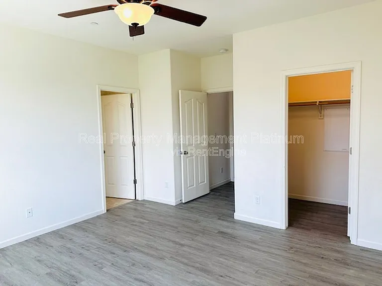 7605 E Giavanna Ave — Photo 8