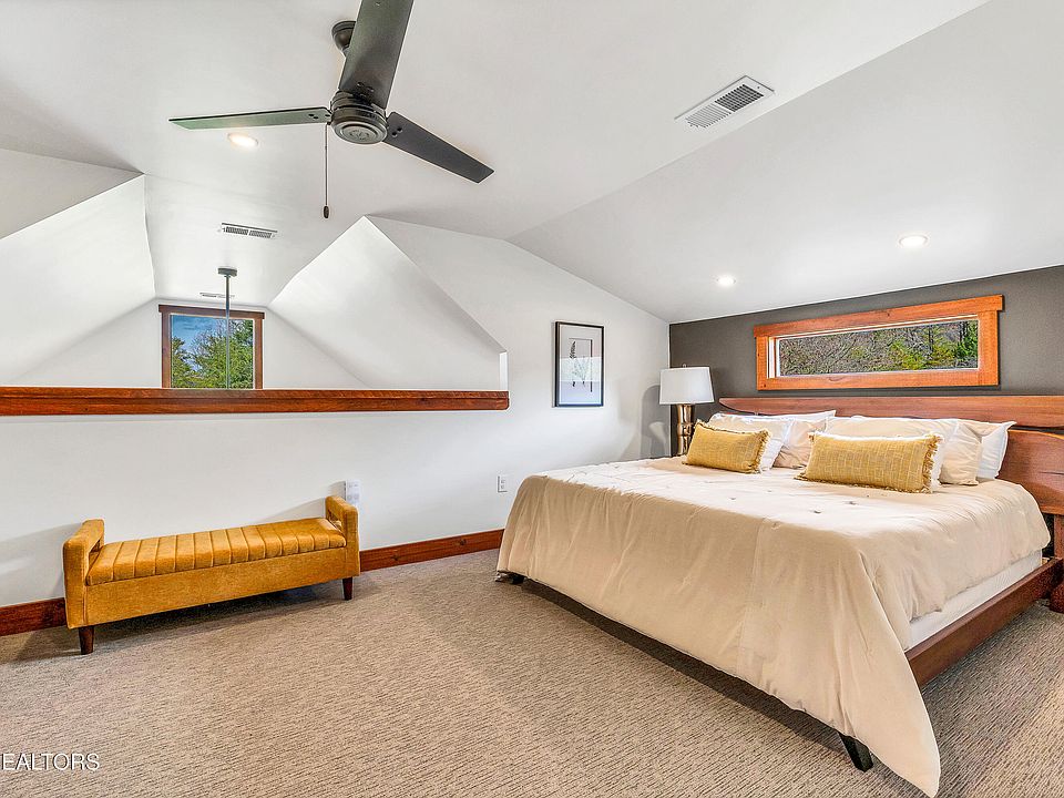 26th image of 133 Westwing Cave Rd