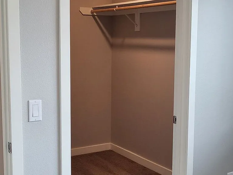 Pacific Ridge Apartments — Photo 12