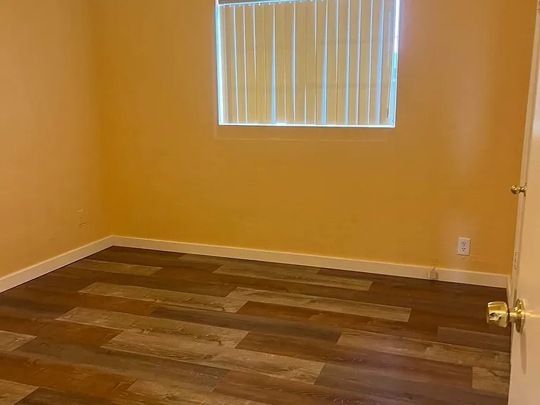 3002 E McKinley St #4 — Photo 12