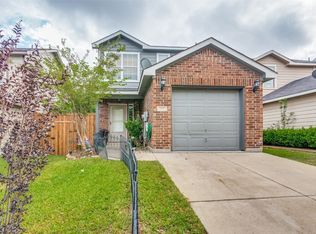 825 Villagepoint Ln, Fort Worth, TX 76108