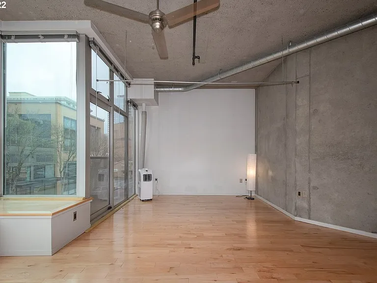 1410 SW 11th Ave #201 — Photo 7