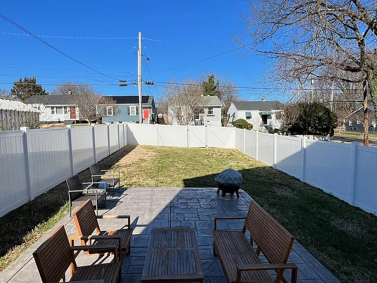 1804 Powhatan St — Photo 6