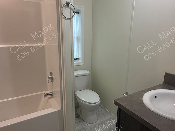 3rd image of 11 Starling Ln